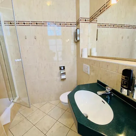 Doppelzimmer Lunch, Direkt Am Alten Strom Dom wakacyjny *